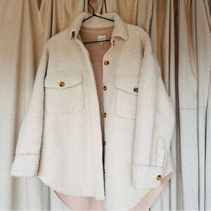 Women's Cream Sherpa Shaket
